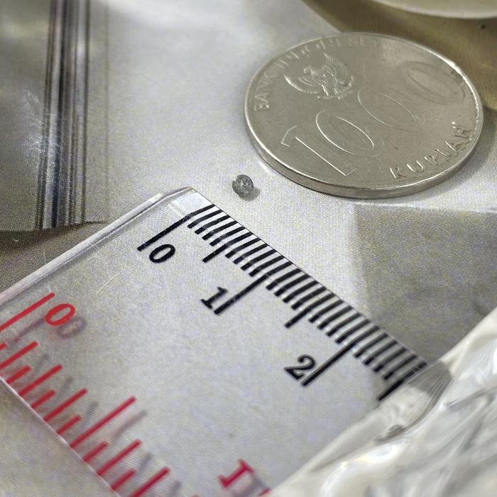 Salt Pepper Diamond Round 2mm