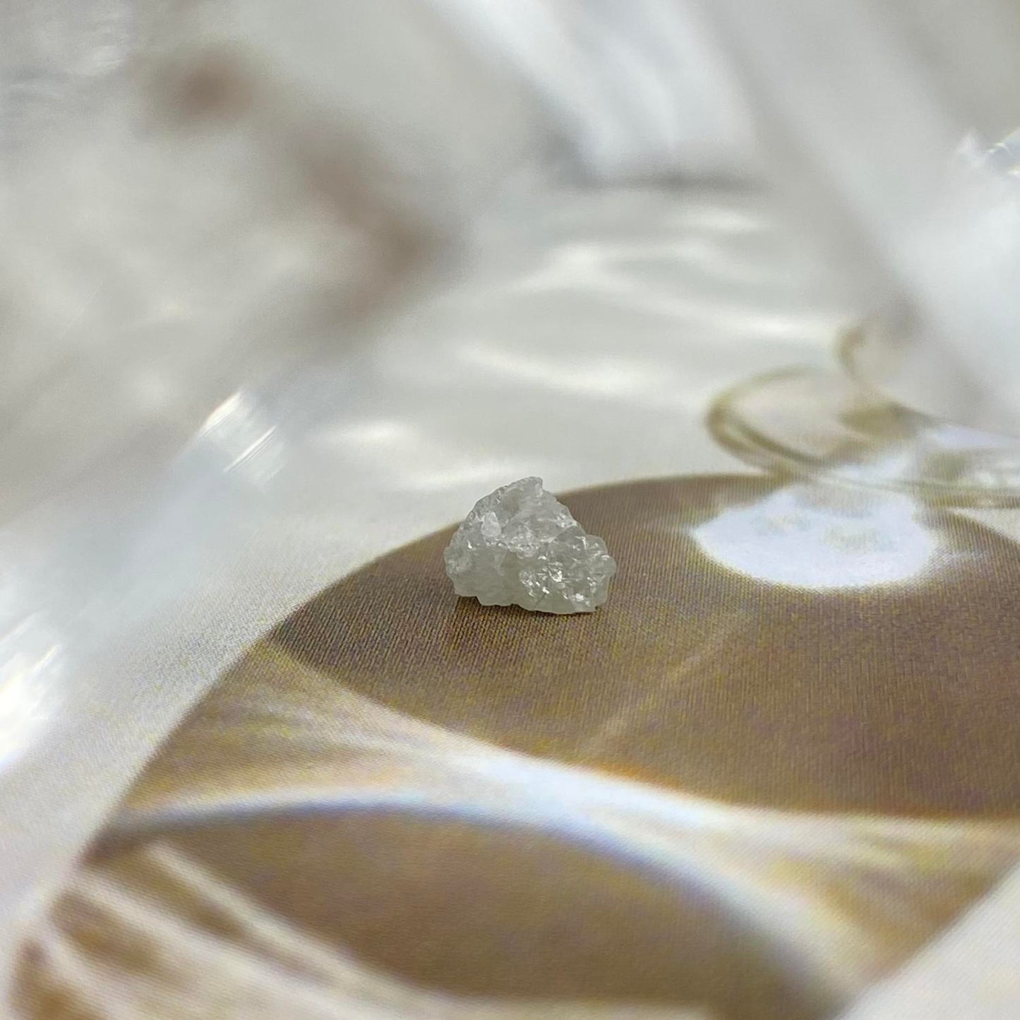 Grey Diamond Rough 4mm Natural