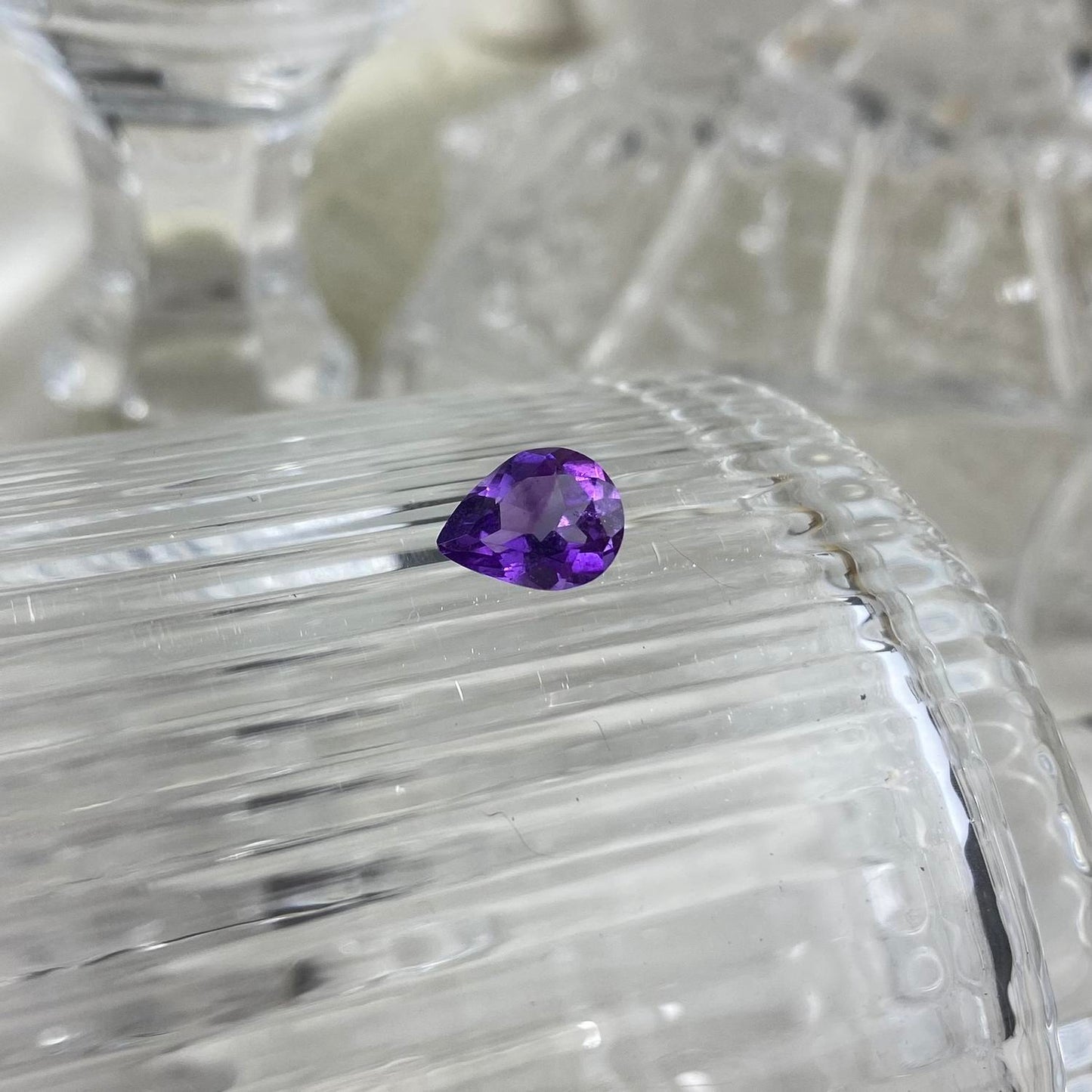 Dark Ametethst Pear 9x7mm