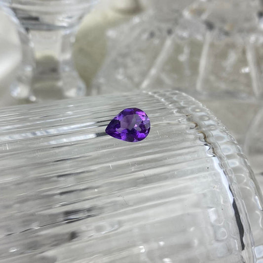 Dark Ametethst Pear 9x7mm