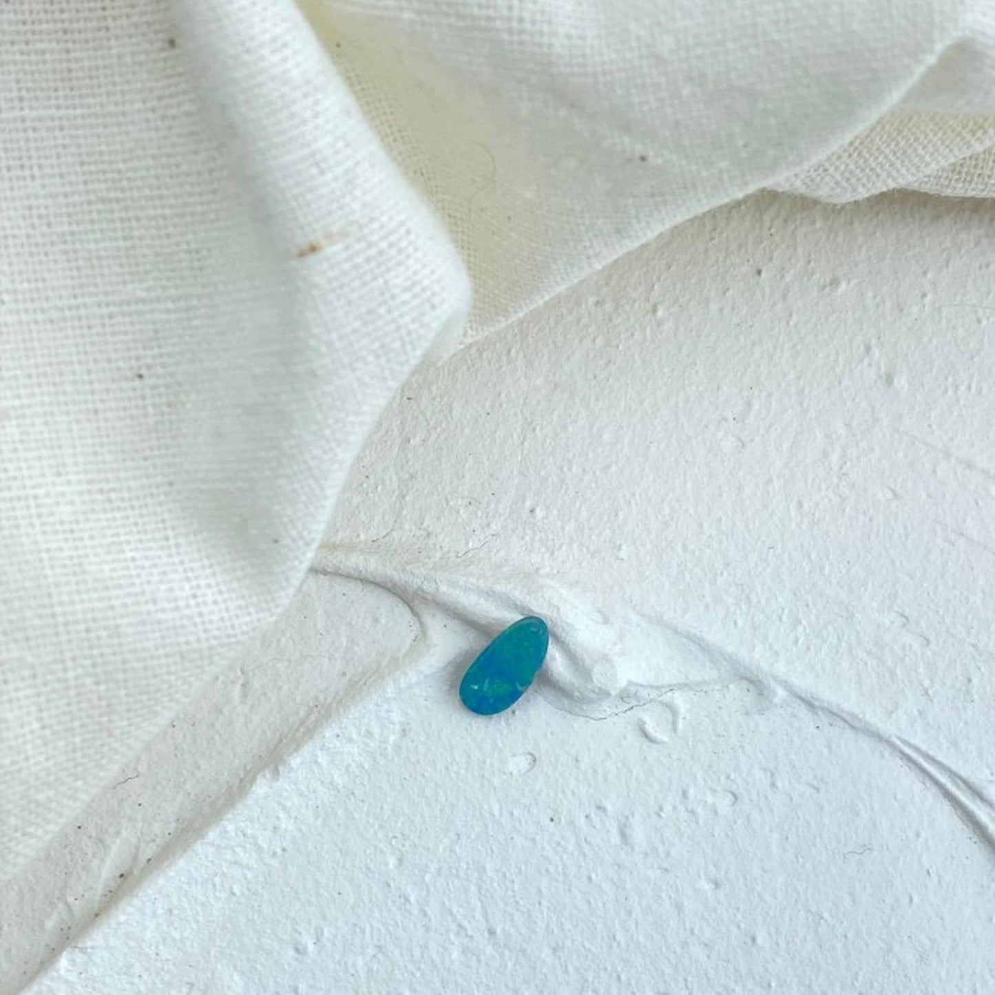 Boulder Doublet Opal 7x3x1,6mm