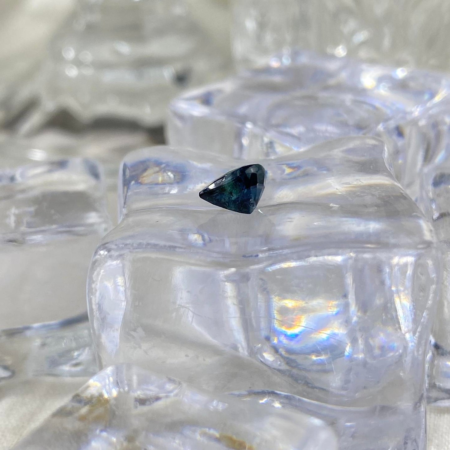 Teal Pear Sapphire 0,95ct 6,4 x 5 mm