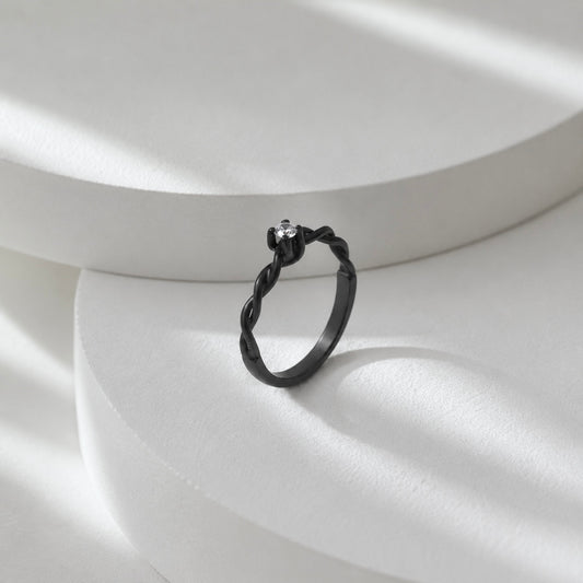 Silang Ring Black Doff