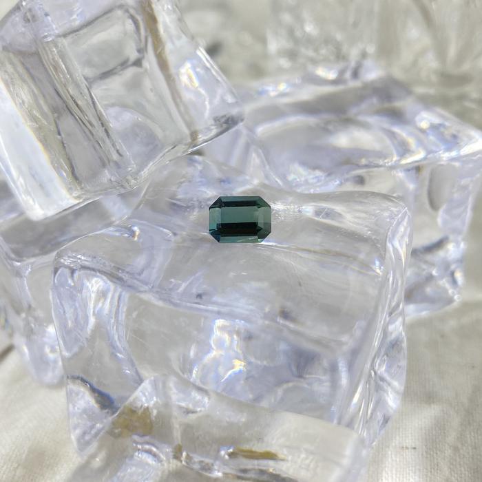 Green Tourmaline Octagon 5,8 x 4,3 x 3mm