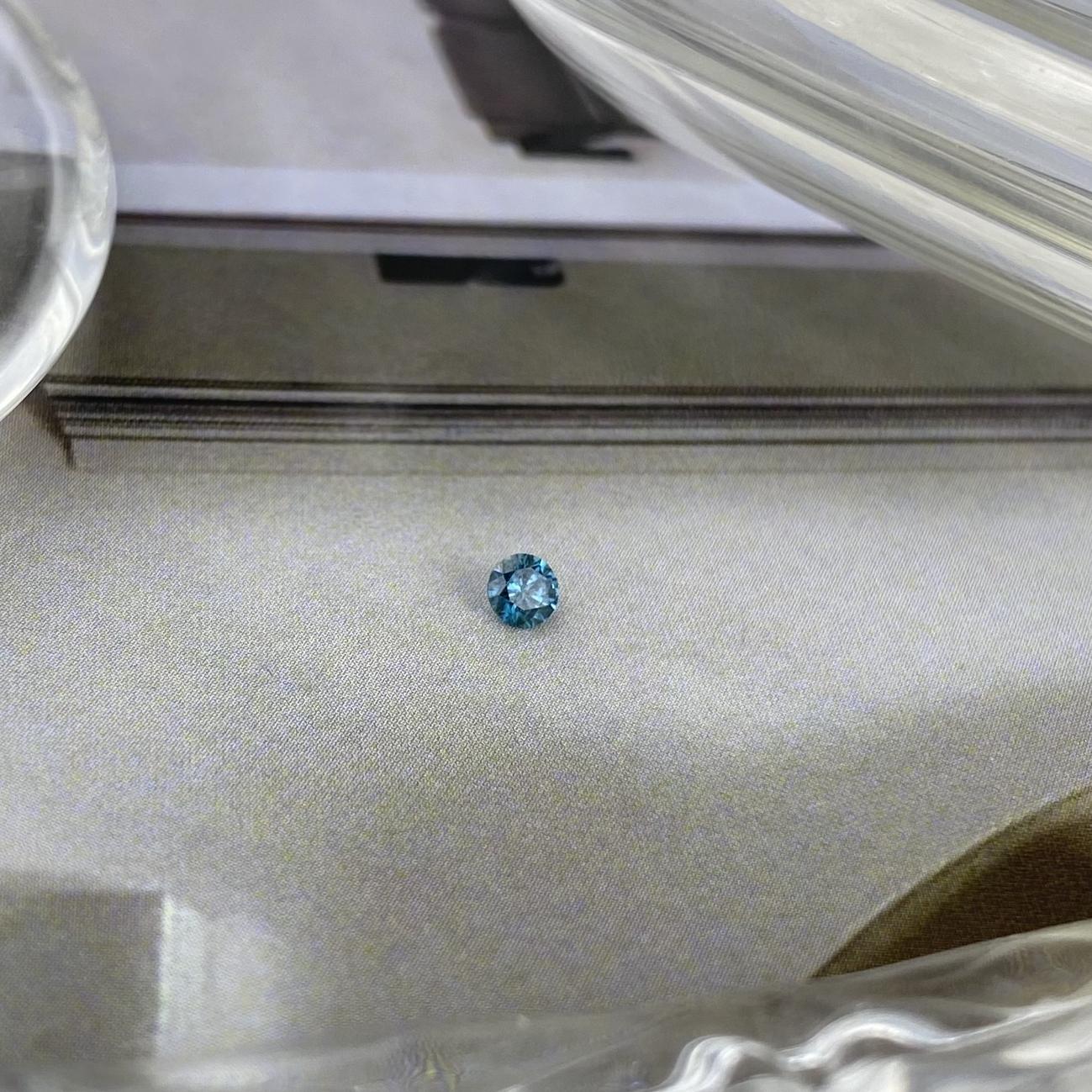 Blue Diamond Round 3mm natural