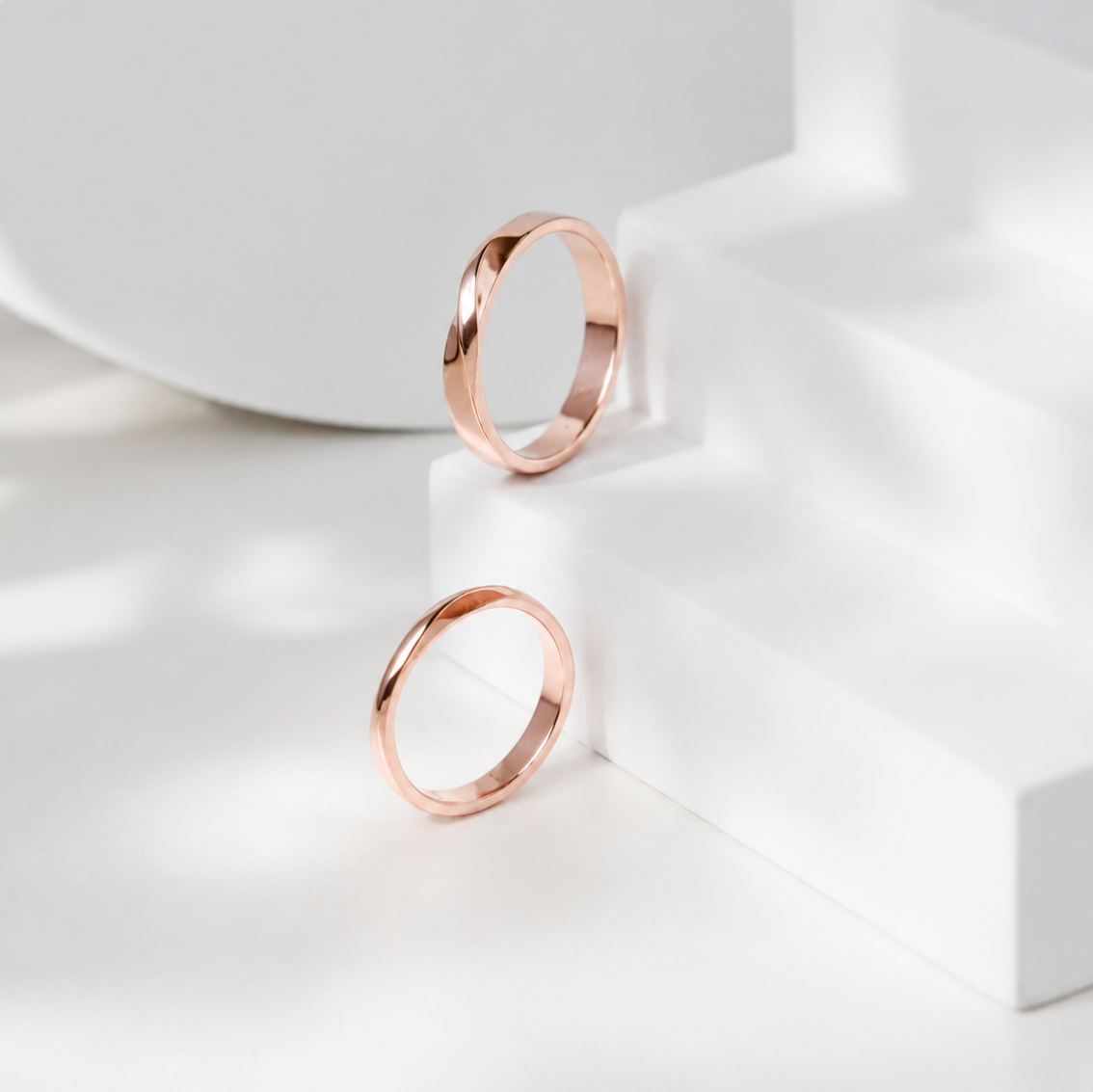 Mobius Flat Ring