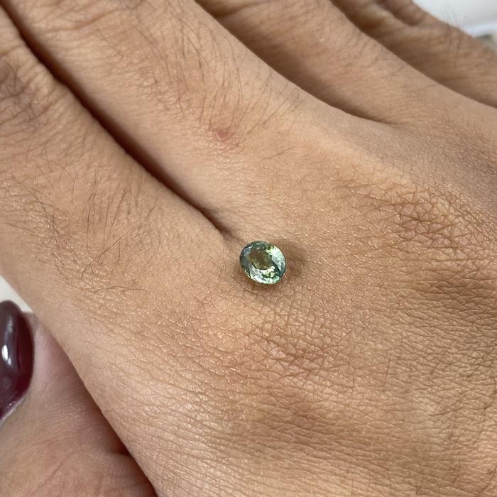 Teal Sapphire Oval 0,53ct 5x4mm