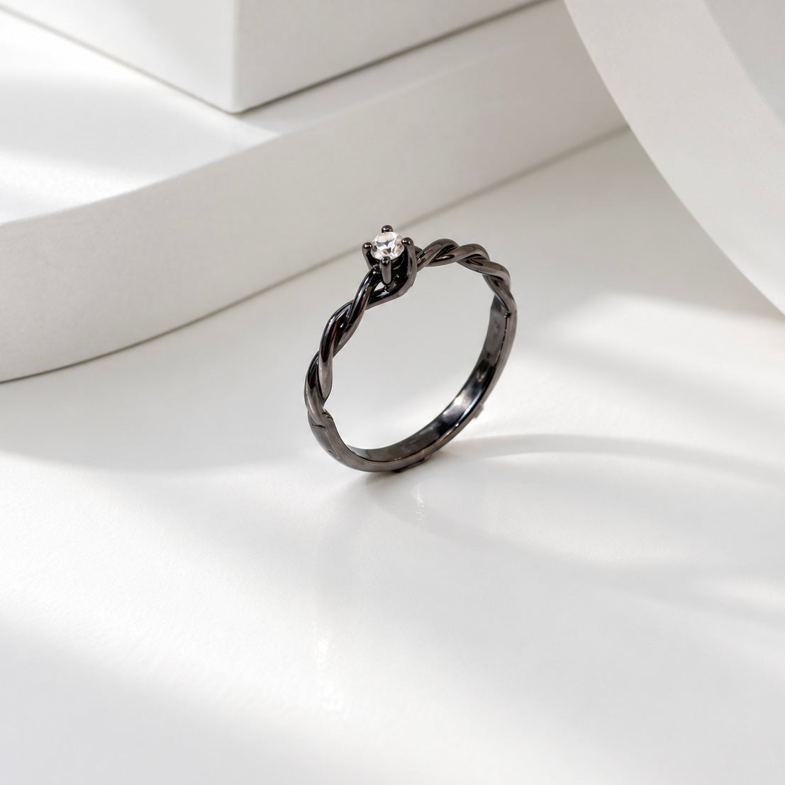Silang Ring Black Glossy