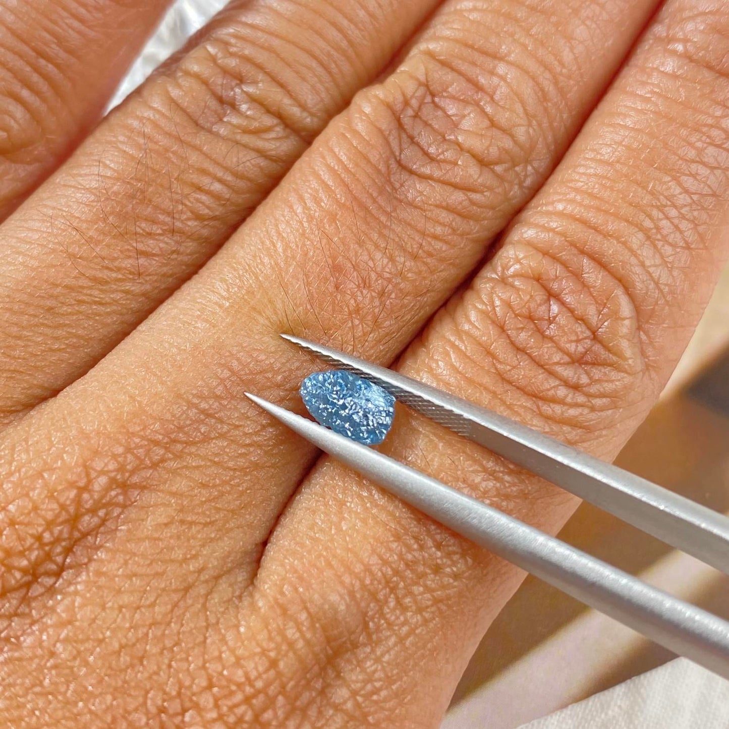 Blue Diamond Rough 4mm natural