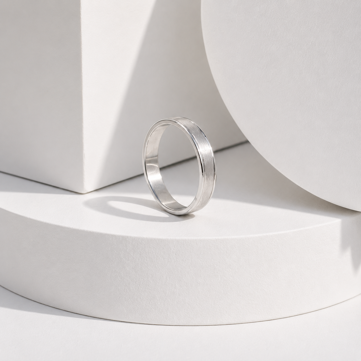 Step Edge Ring White