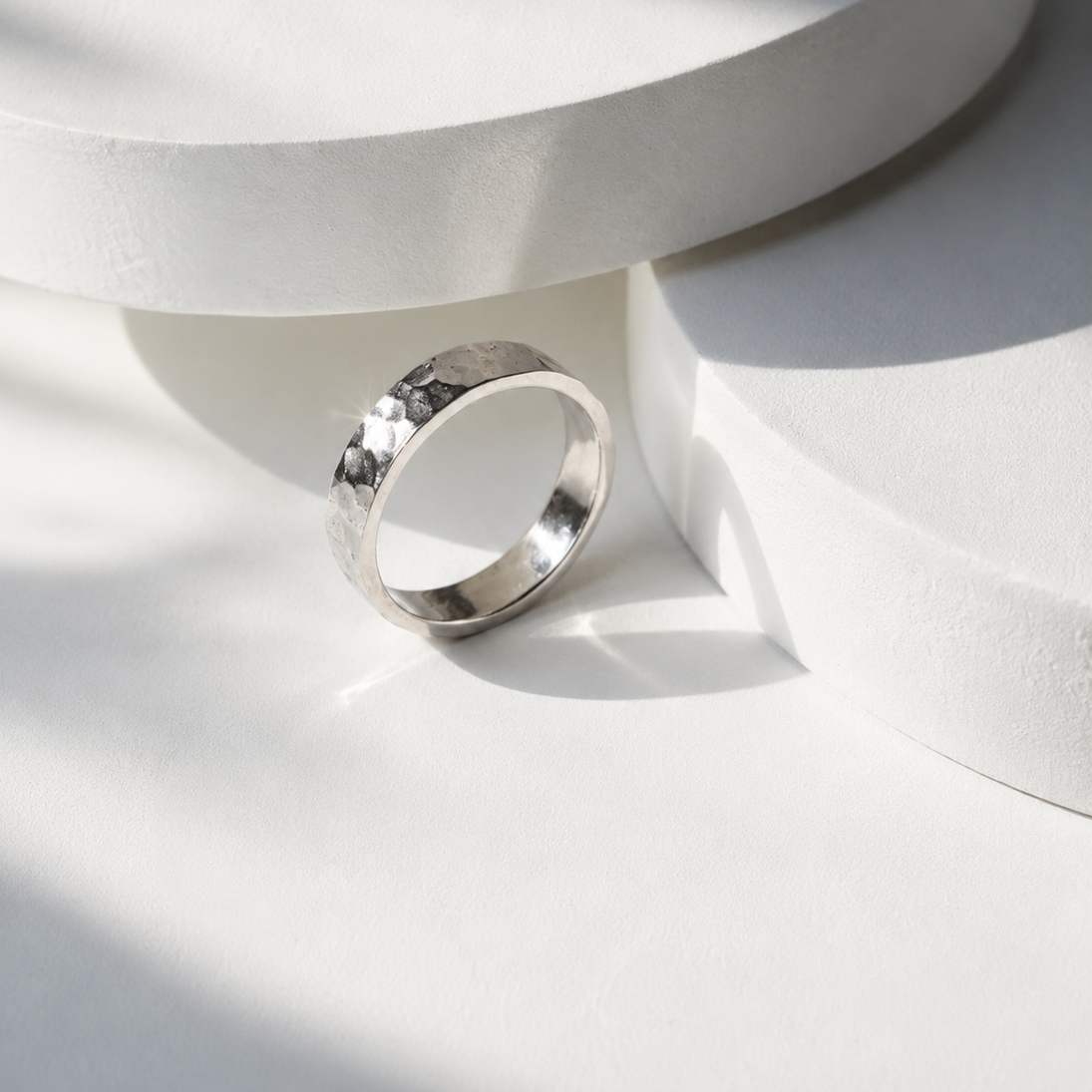 Braided Hammered White Glossy