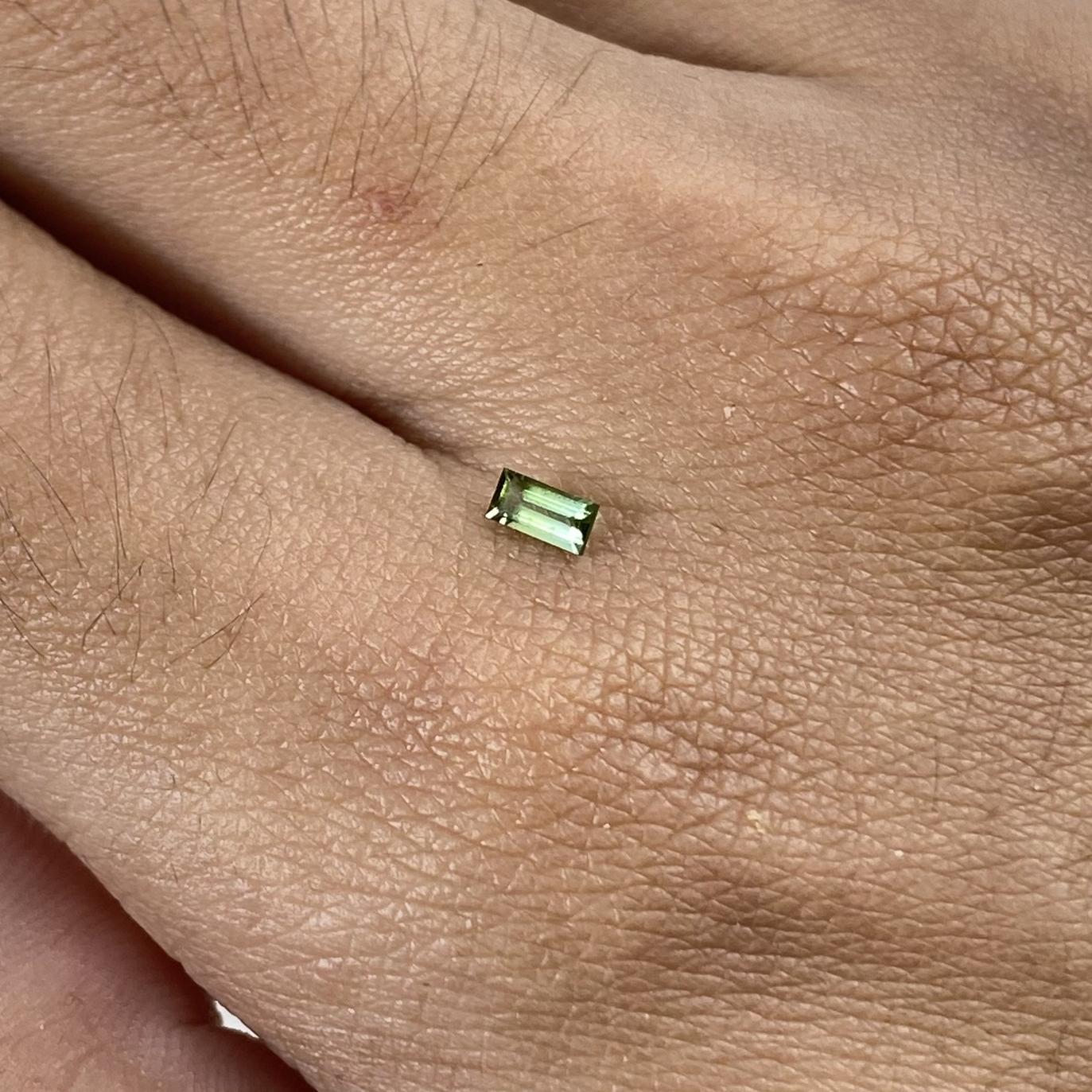 Green Tourmaline Baguette 4x2 mm