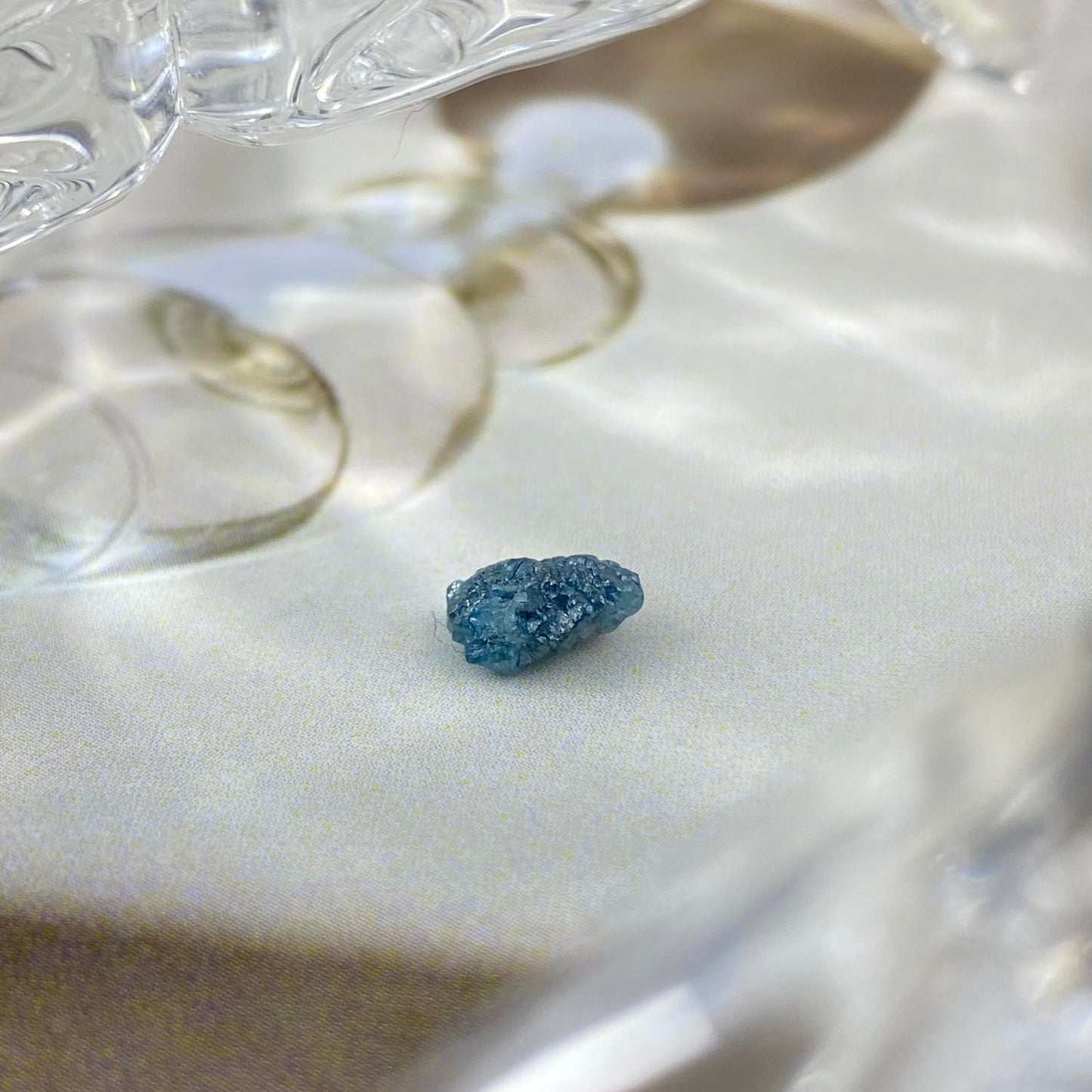 Blue Diamond Rough 4mm natural