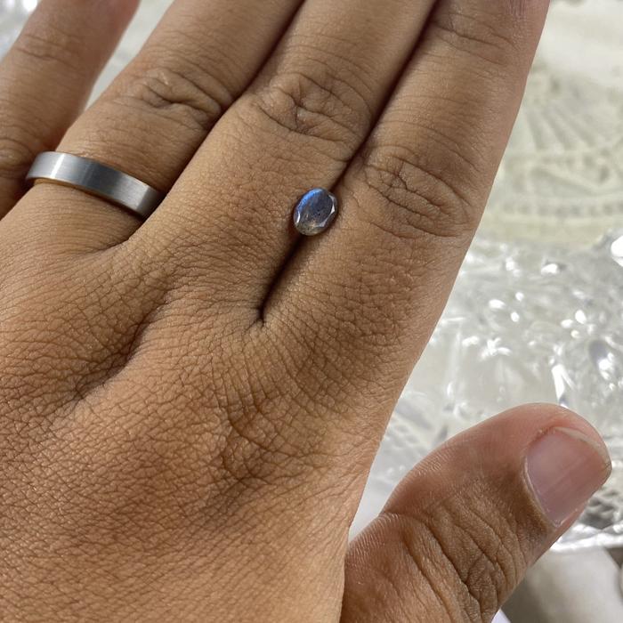 Labradorite Oval 7x5 mm natural