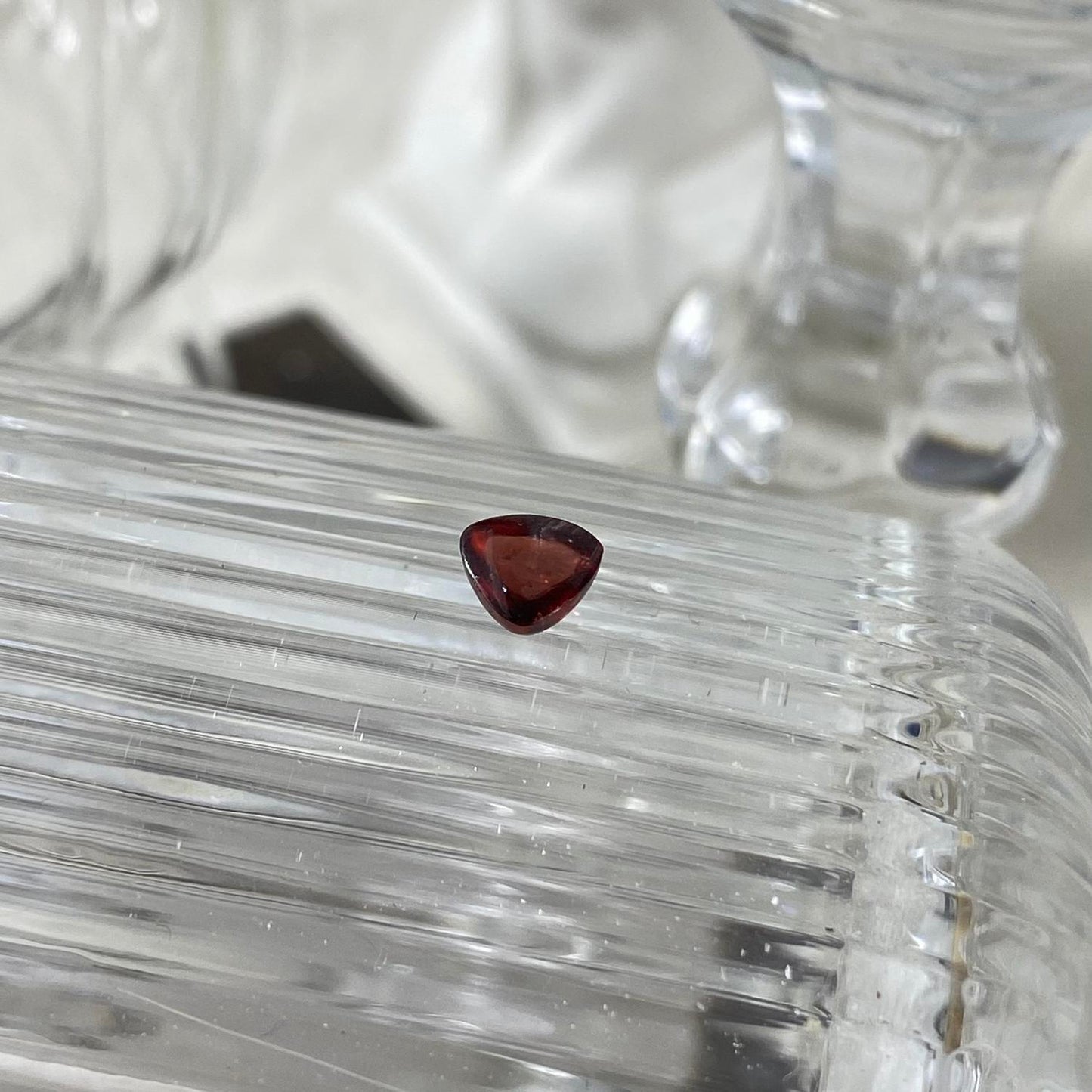 Red Garnet Cabochon Trillion 6x6x6mm
