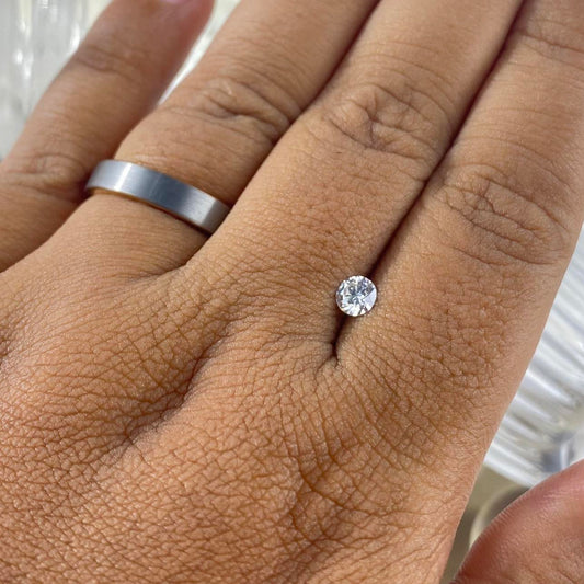 Moissanite Round 4,5mm good