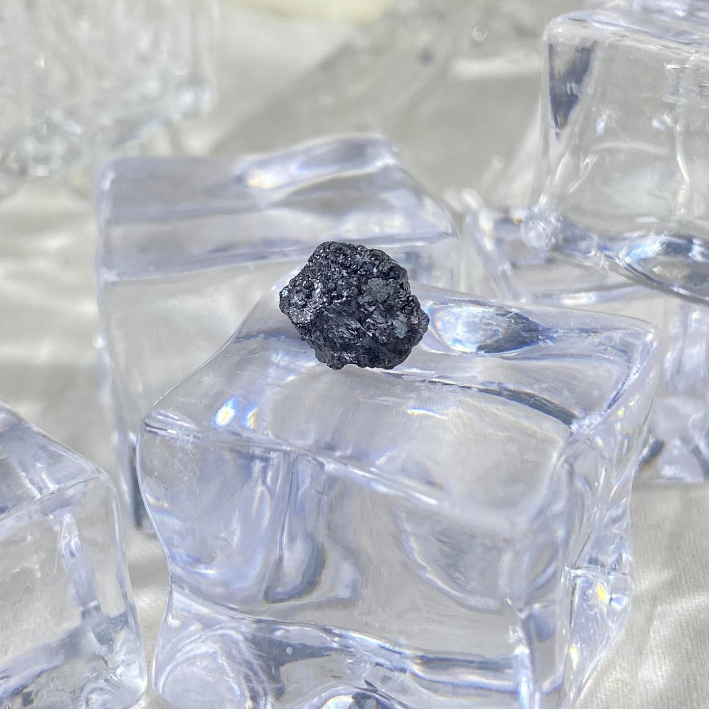 Black Diamond Rough 4,5ct 10,4 x 8,4 mm