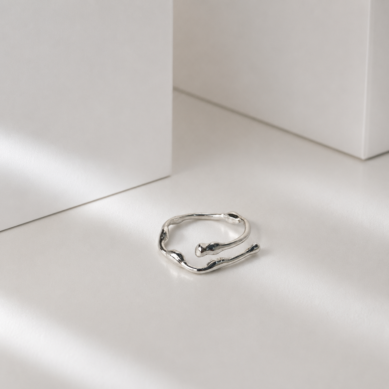 Akar Ring