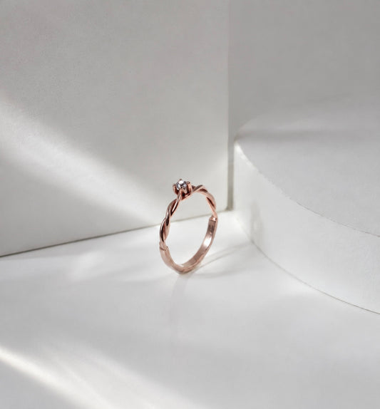 Silang Ring Rosegold Glossy