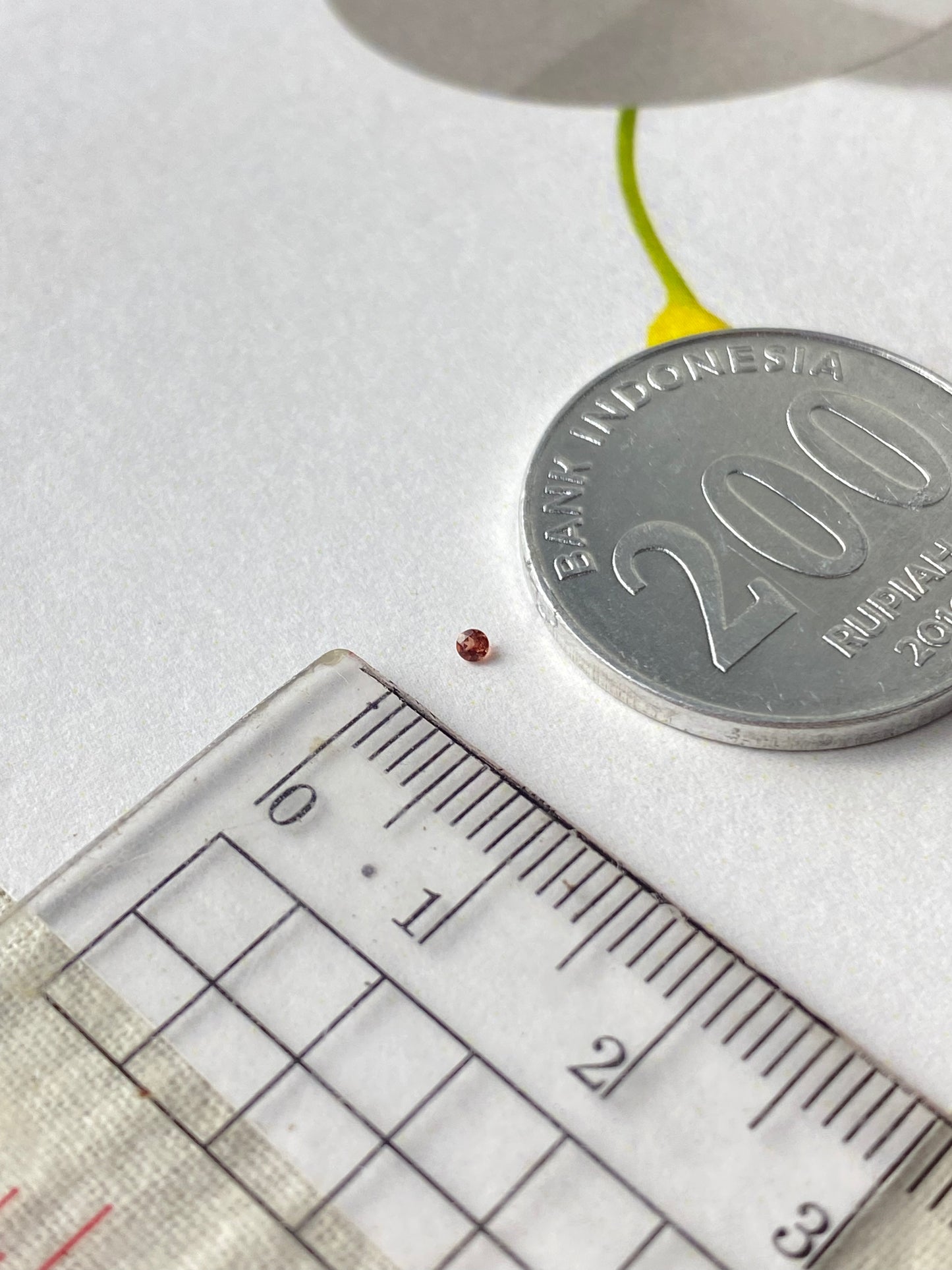 Red Garnet Round  1,5mm