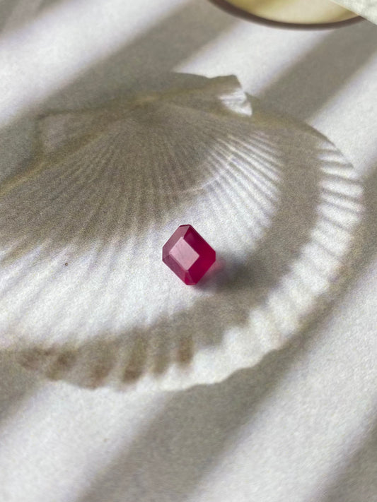 Ruby Emerald Cut 1,95ct 7x6x4mm