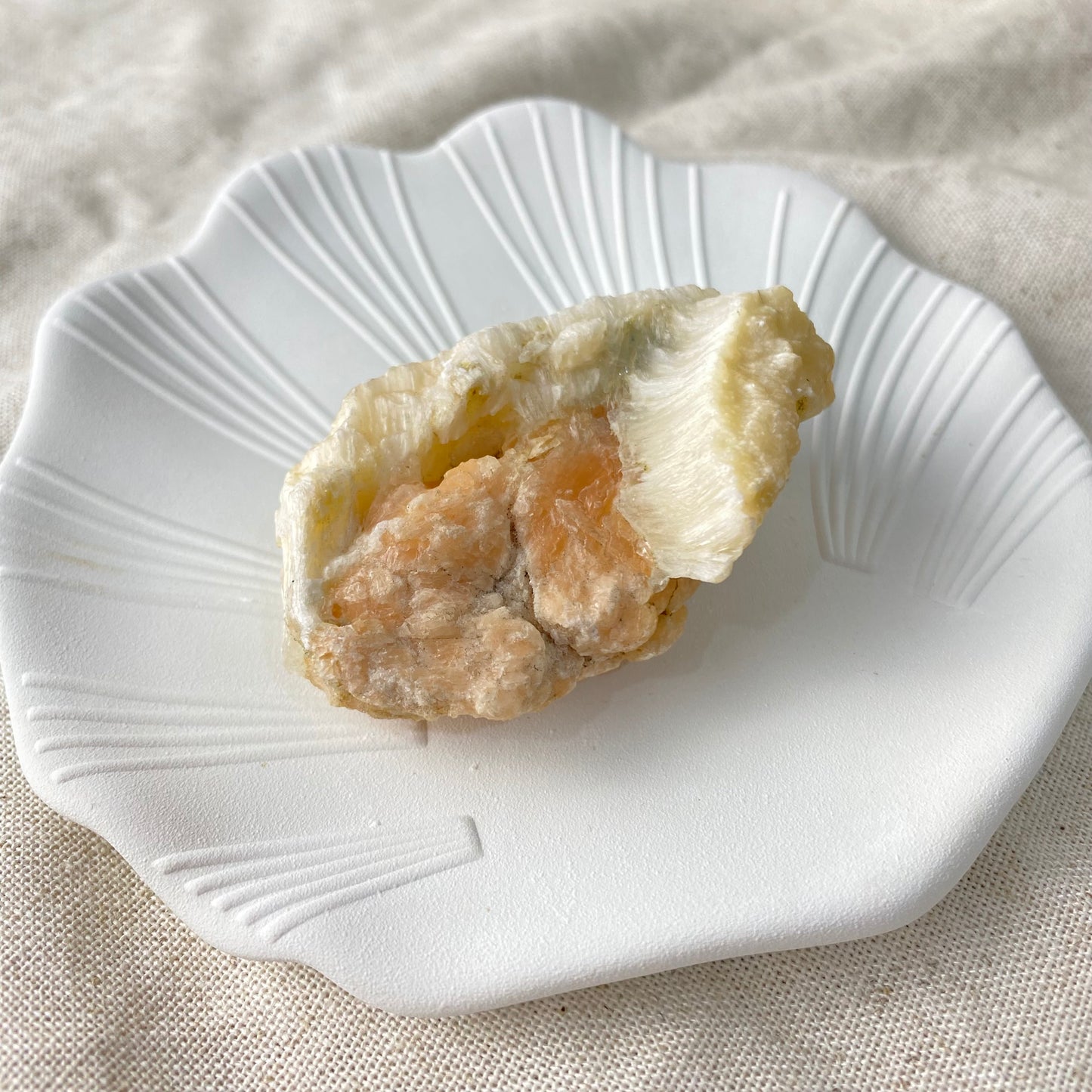 Raw Orang Calcite