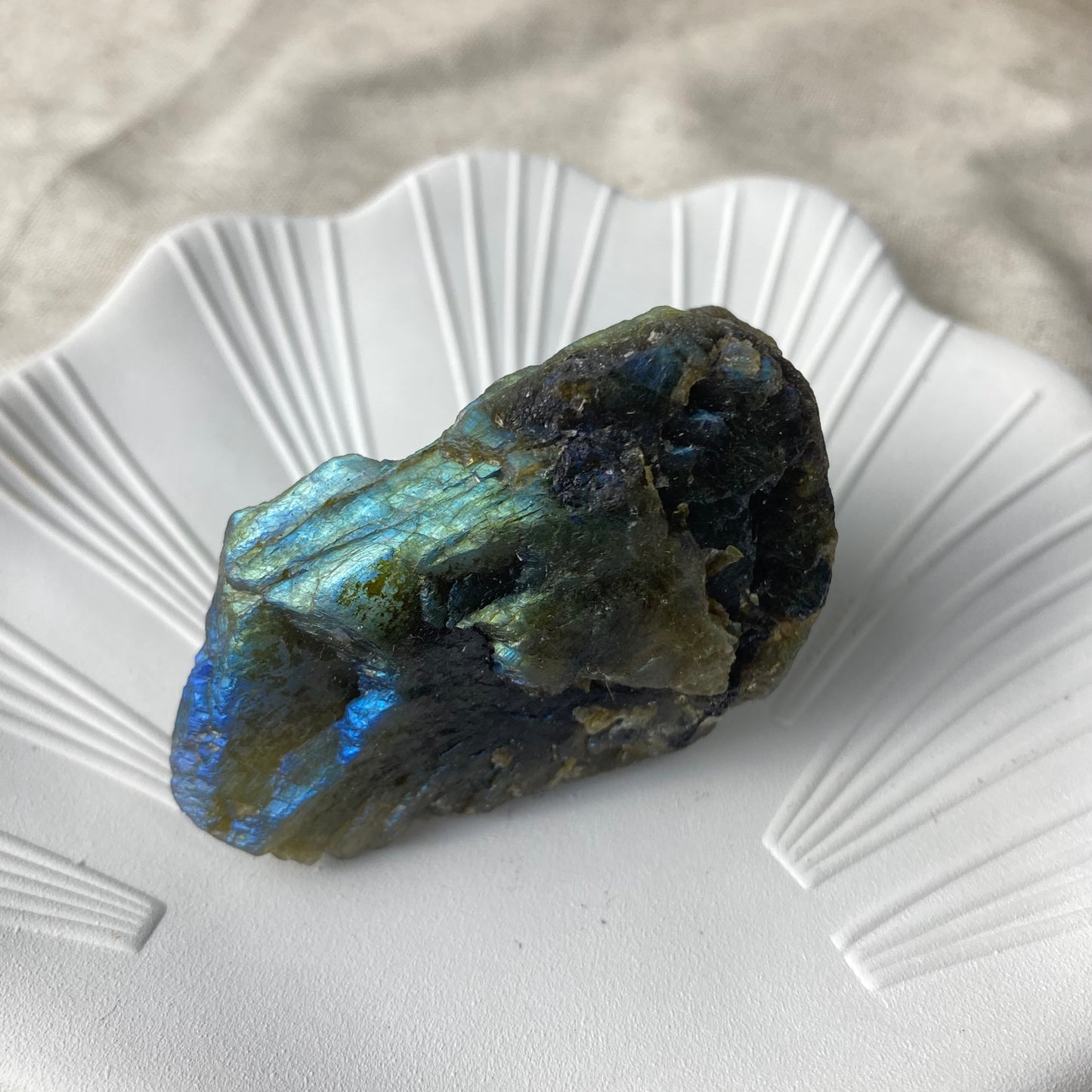 Labradorite Rough