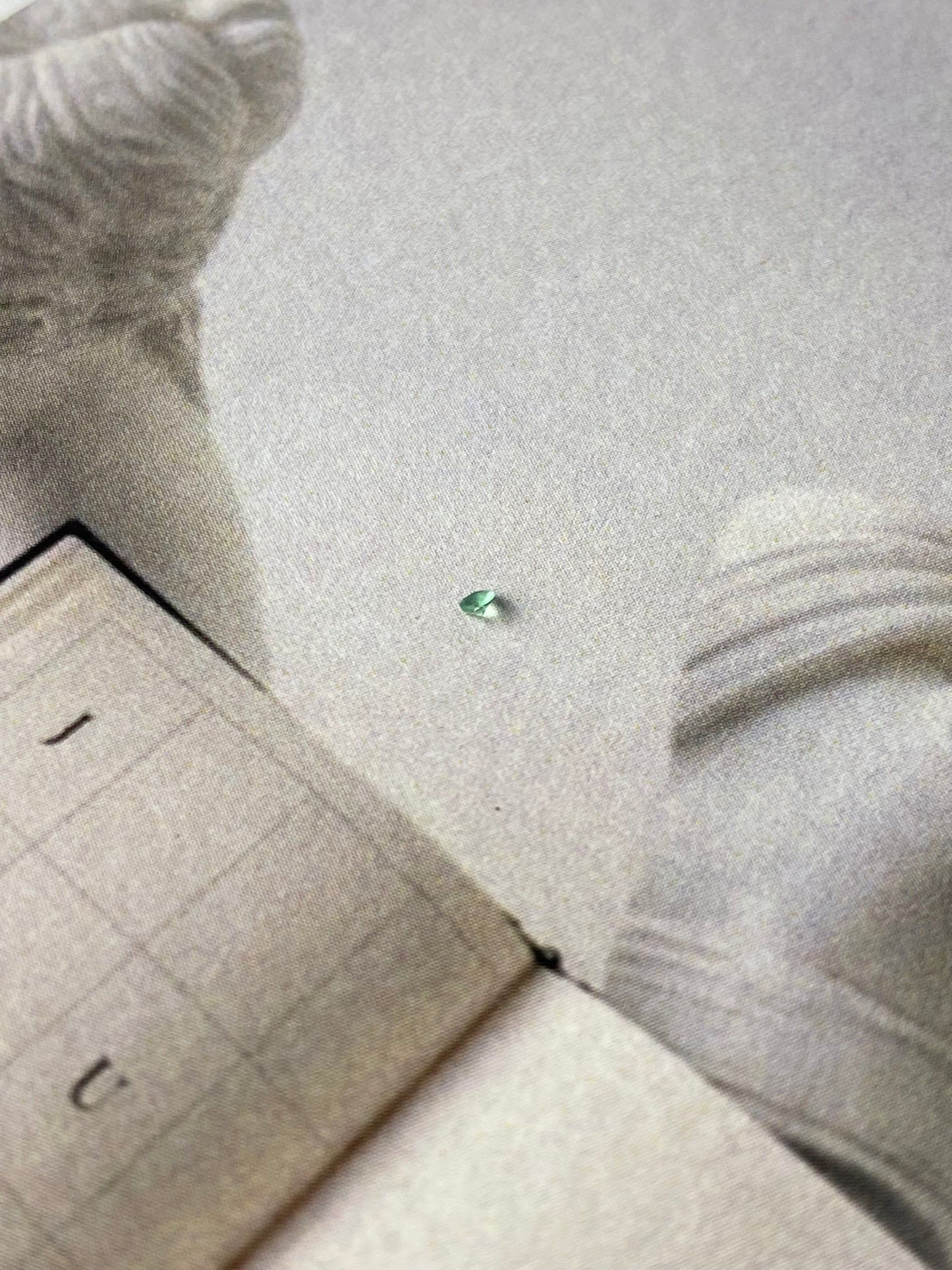 Emerald Round  1,5mm