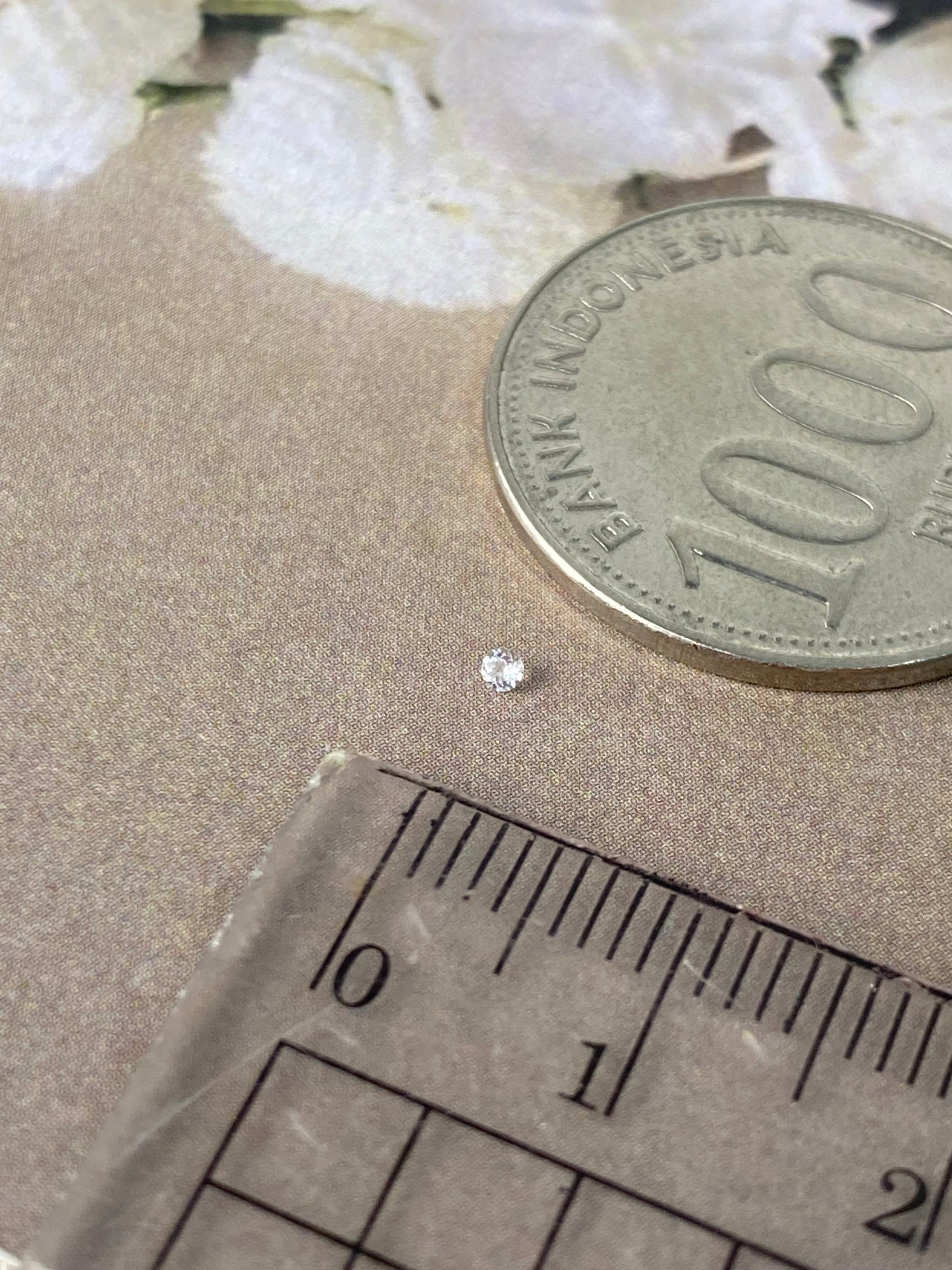 White Topaz Round 1,5mm