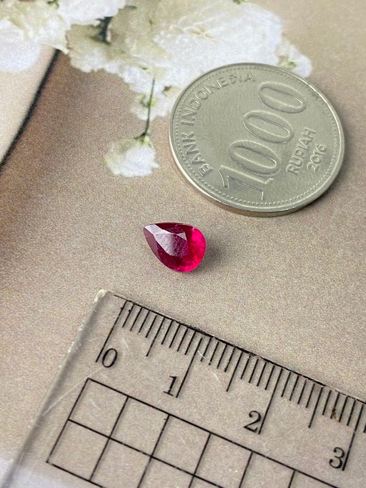 Red Ruby Pearcut 1,65ct 8x6x4mm