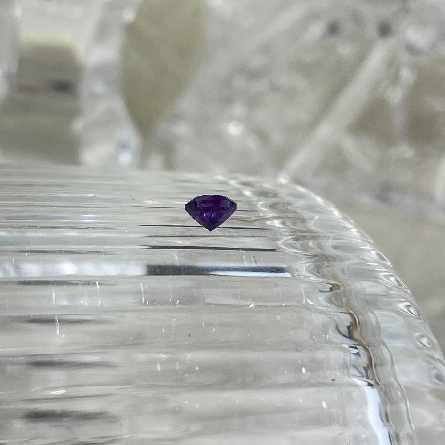 Amethyst Round 4mm natural