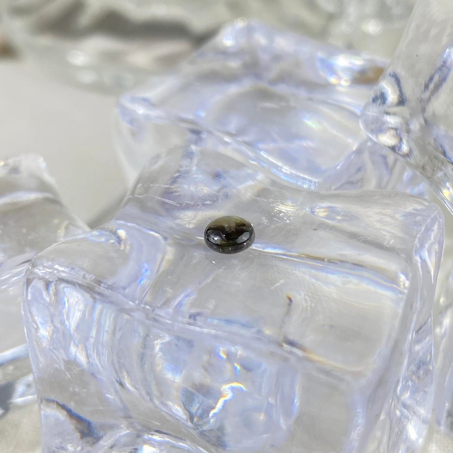 Black Sapphire Round Cabochon 4mm