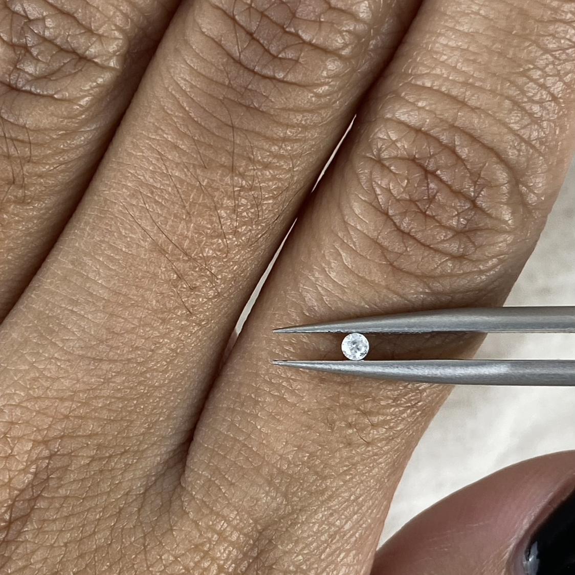 Natural White Diamond 0,03 Carat 2mm