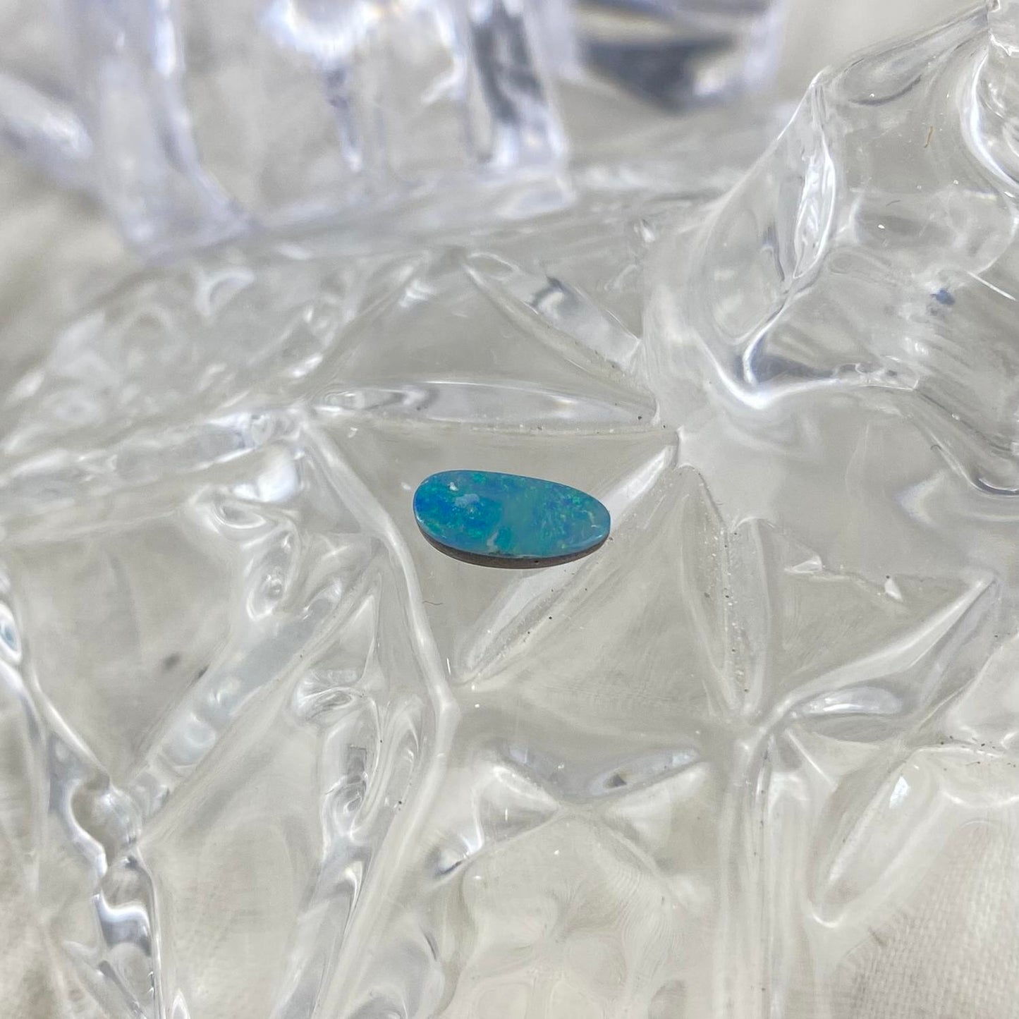 Boulder Doublet Opal 7x3x1,6mm