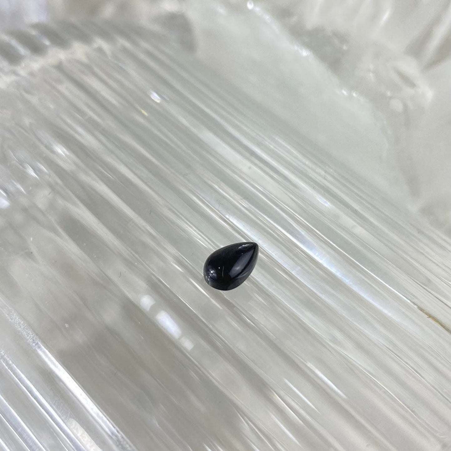 Black Onyx Pear Cabochon 7x5 mm