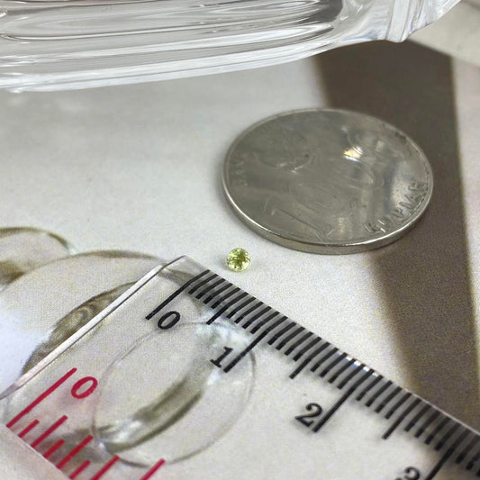Peridot Round 2mm natural