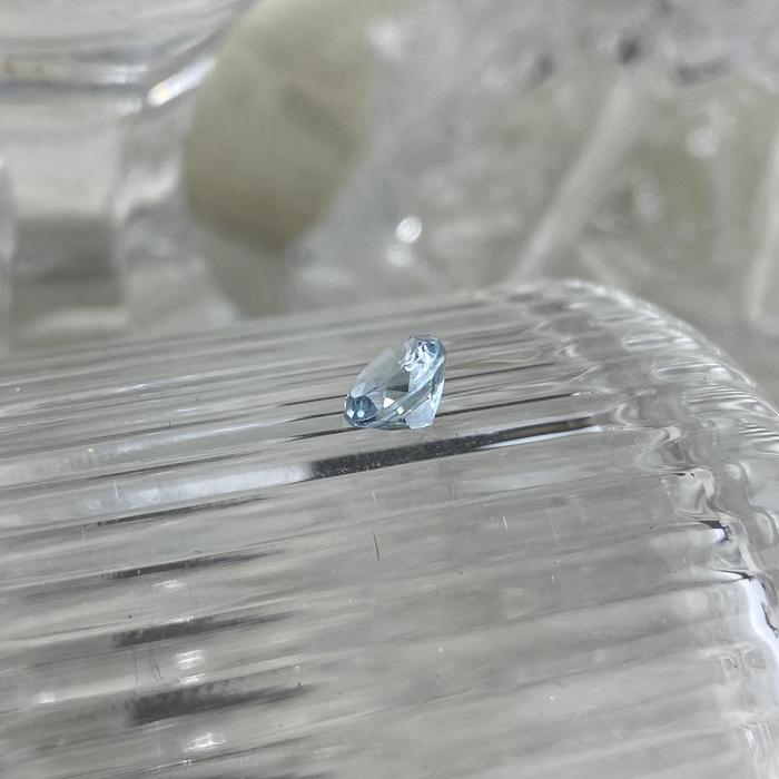 Blue Topaz Round 6mm natural