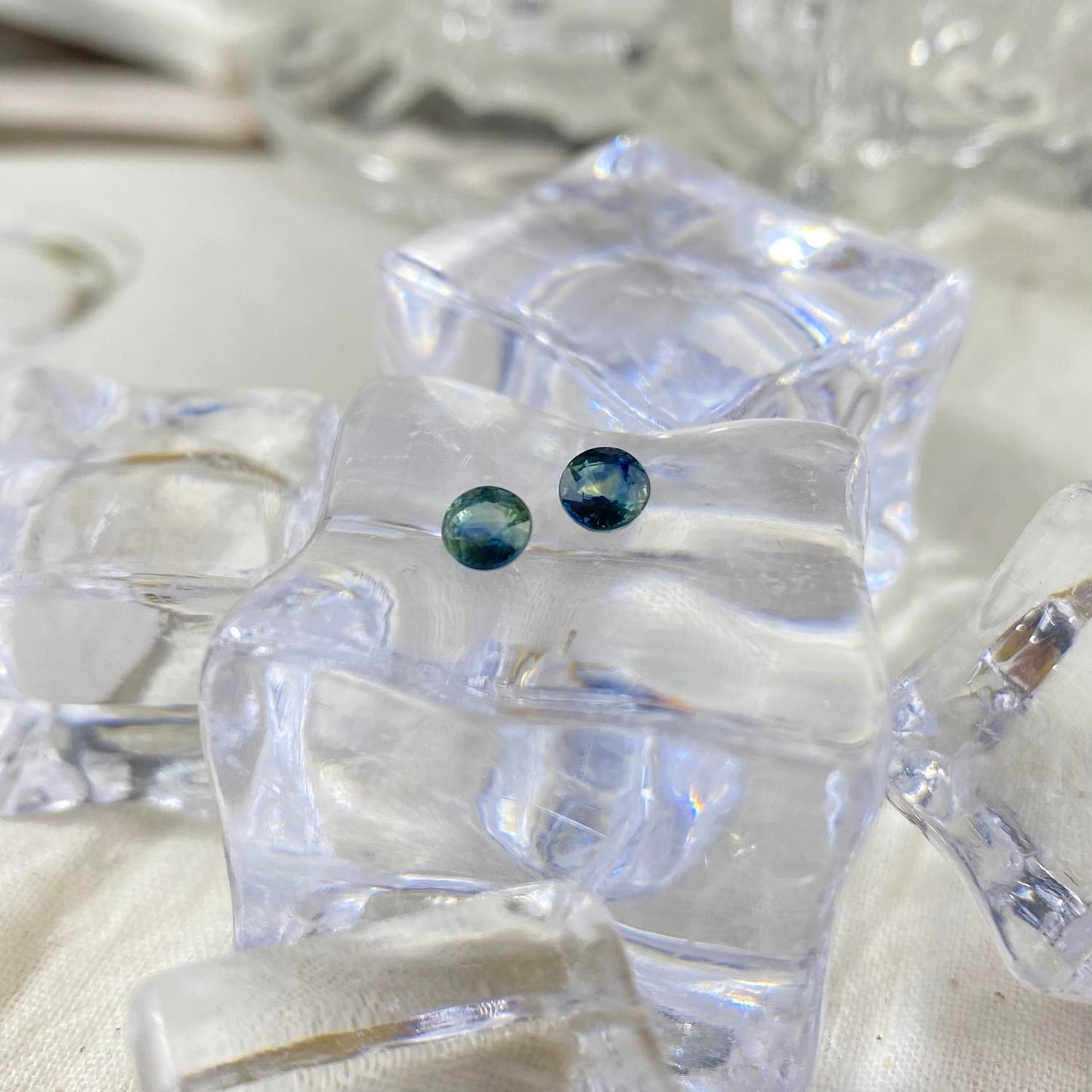 Teal Sapphire Round 0,46ct 4,5mm