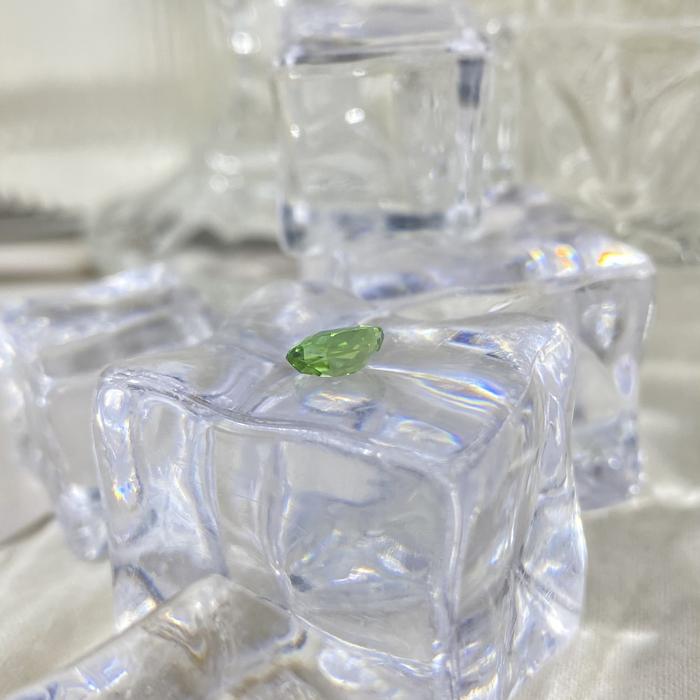 Green Tourmaline Oval 7x6,5x3mm