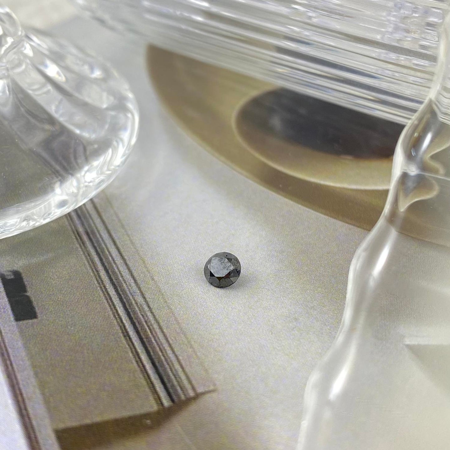 Black Diamond Round 4mm natural