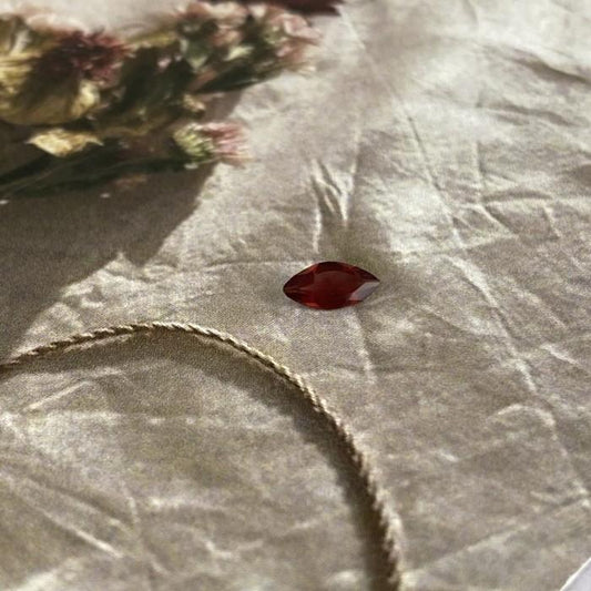 Red Garnet Marquise 8x4 mm