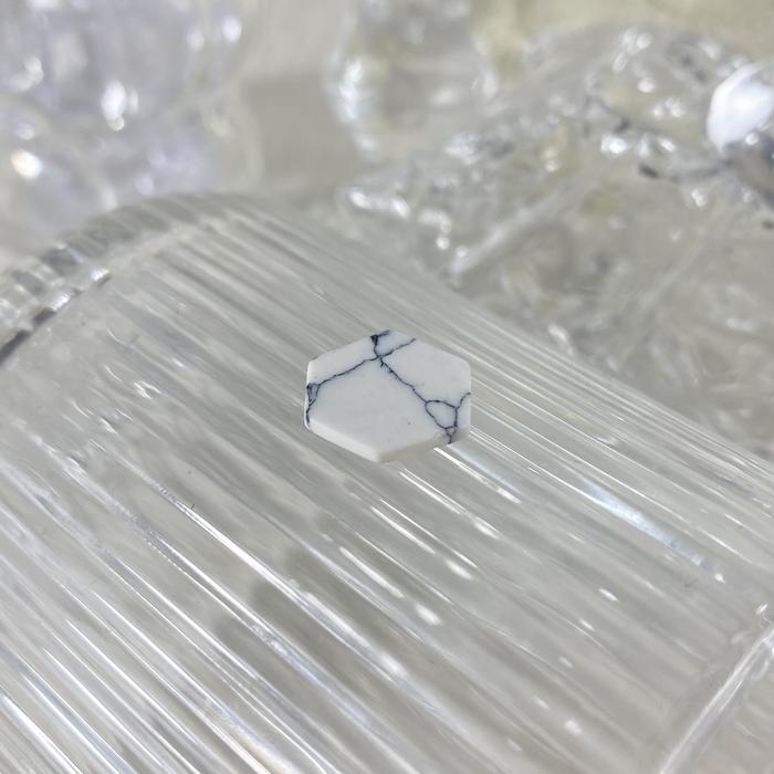 White Hexagon Howlite 14mm