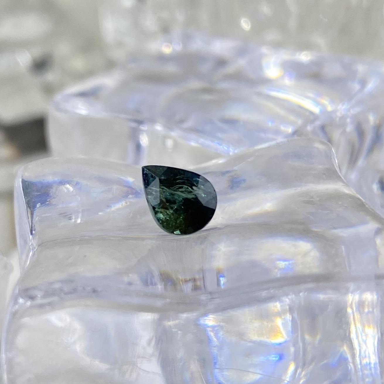 Teal Pear Sapphire 0,95ct 6,4 x 5 mm