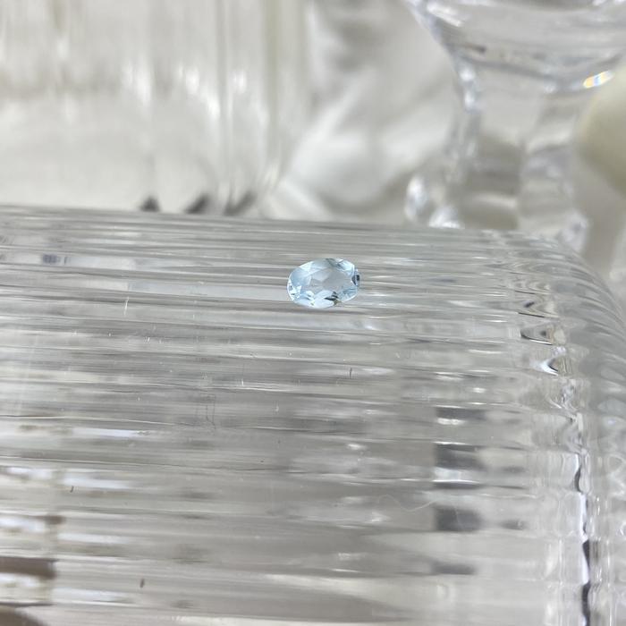 Aquamarine Oval 6x4mm natural